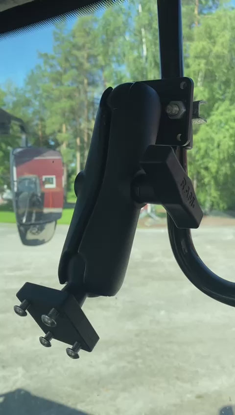 RAM-yhteensopiva kiinnike